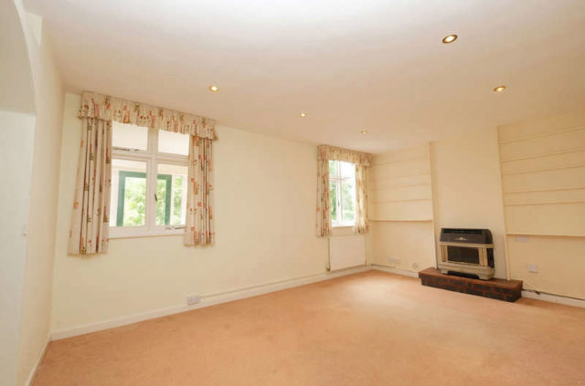  Image of 4 bedroom Detached house for sale in Evesbatch Evesbatch Bishops Frome Worcester WR6 at Bishops Frome Herefordshire Worcester, WR6 5BE